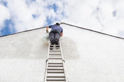 Peinture extérieure à Montreuil-sur-Ille — façades et ravalement